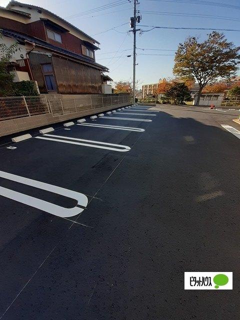 ニュー和ハイツ（402） 駐車場