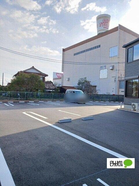 リコリス・アズ（103） 駐車場
