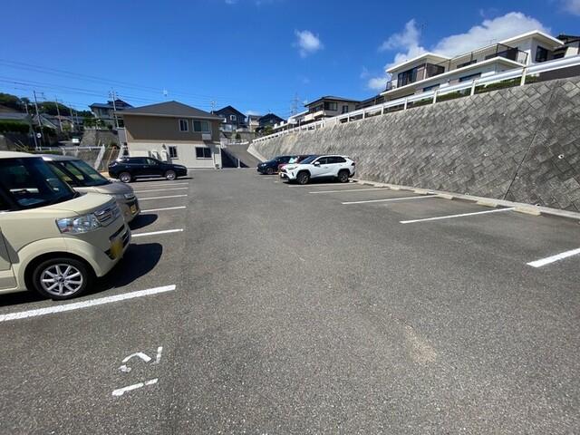 グリーンハイツ四王司（103） 駐車場