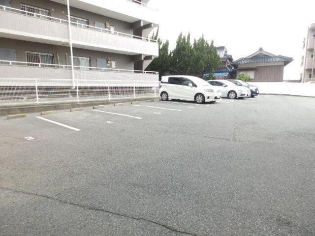 ウエルス富任Ⅱ（201） 駐車場