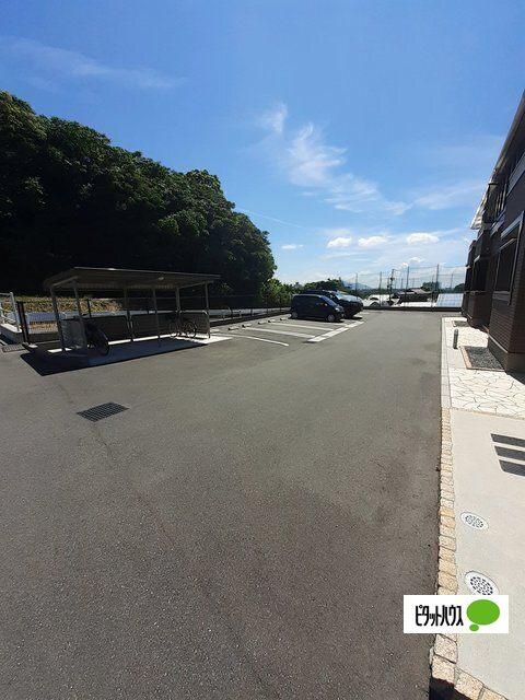 メゾン　ド　ハール　Ⅱ（103） 駐車場