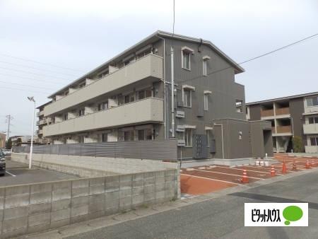 クレセント ヒルズ　B棟（103） 外観