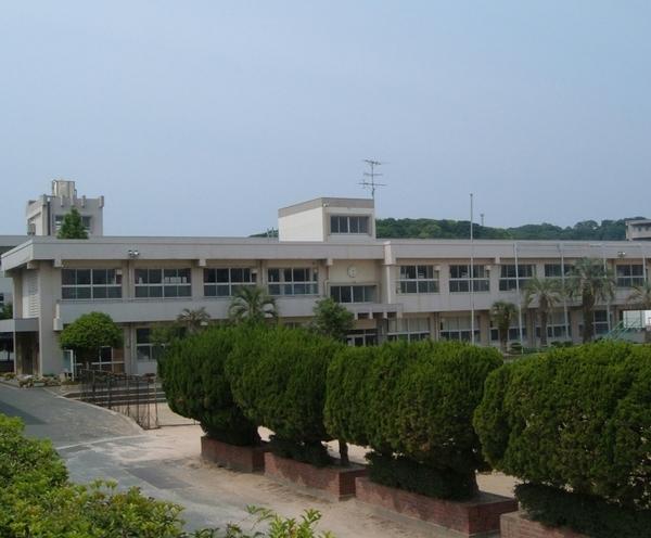 下関市立日新中学校