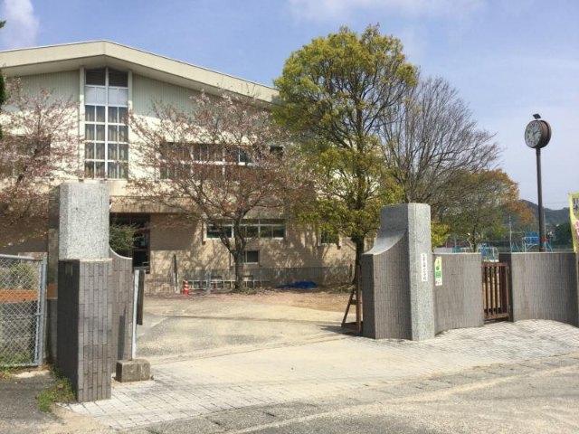 下関市立勝山小学校