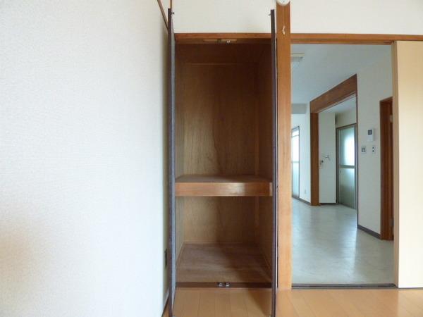 カーサ三輪 収納