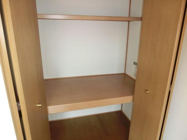 クレール南浅間 収納