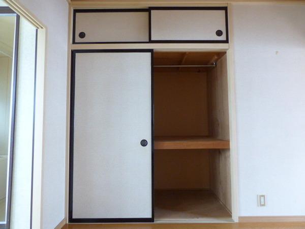 第二丸勝コーポ 収納