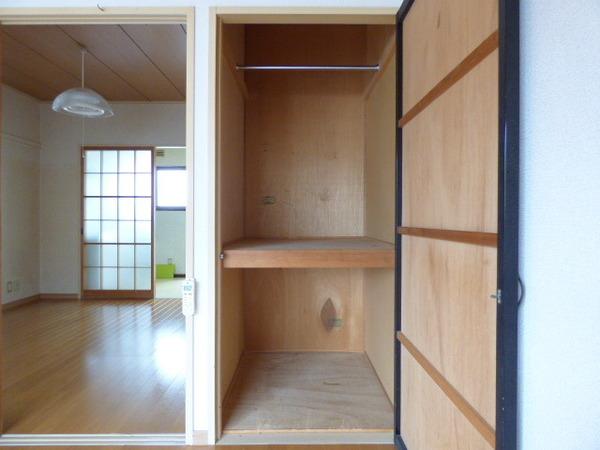 第二丸勝コーポ 収納