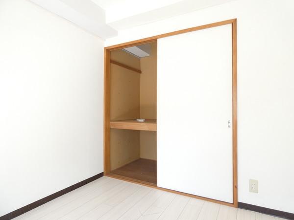 新諏訪ハイツ 収納