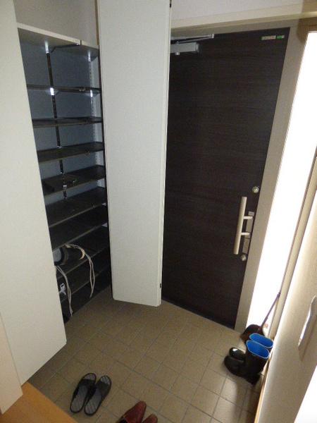 上田市常磐城一戸建 玄関