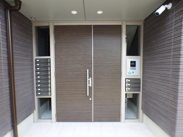 レシエルＷ棟 エントランス