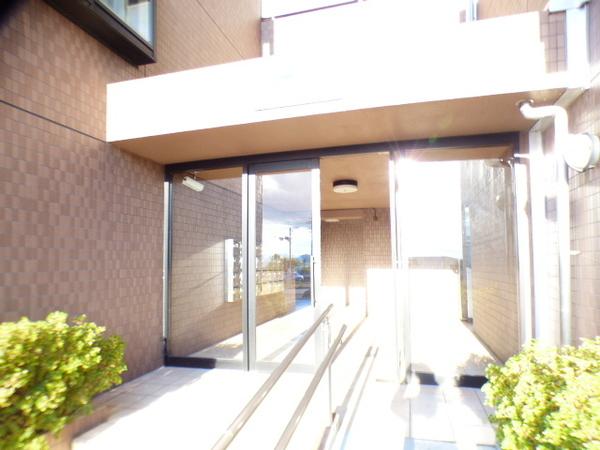 サンライン東部 エントランス