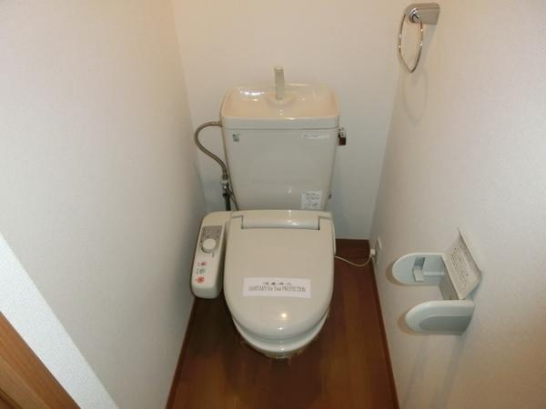 センターイン伊勢町 トイレ