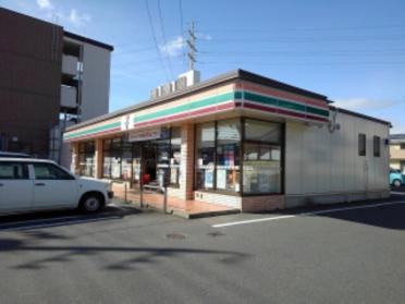 セブンイレブン長野鍋屋店：210m