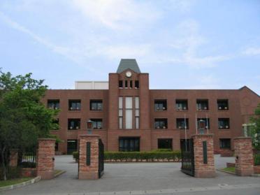 私立上田女子短期大学：1527m