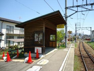 中野駅(上田電鉄　別所線)：83m