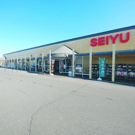 西友島内店：648m