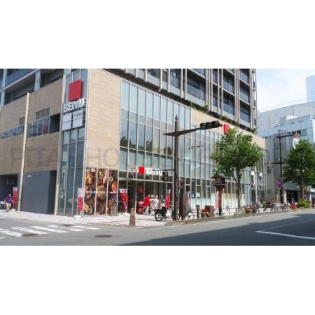 西友南石堂店：418m