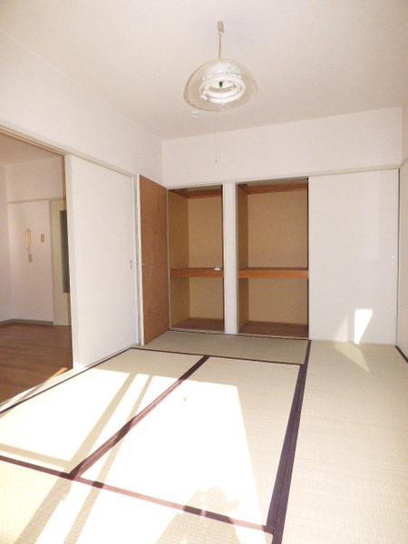 マンションアンビ 収納