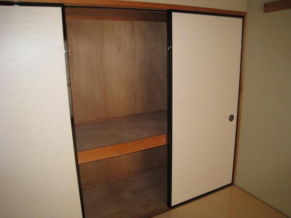 ハイツアップル 収納