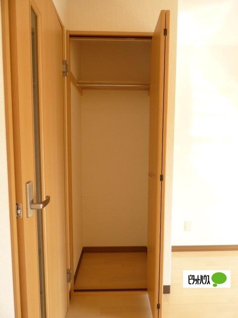 フェミニンハイツ 収納