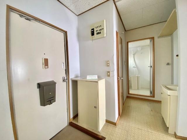 柳町ハイツ 玄関