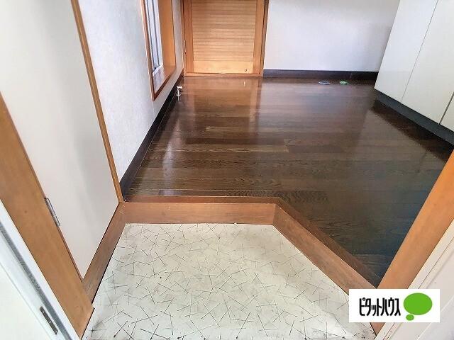 レシーブハイツ 玄関