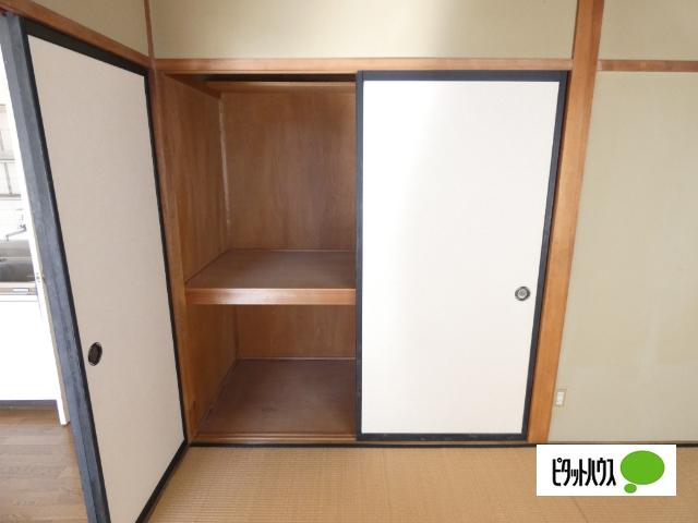 ホワイティー沙羅Ｃ棟 収納