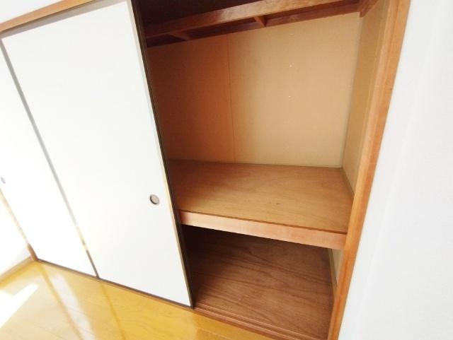 プレジールアズマ　Ｂ 収納