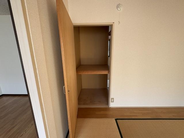 太田アーバン２ 収納