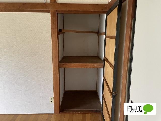 神田１丁目貸家 収納