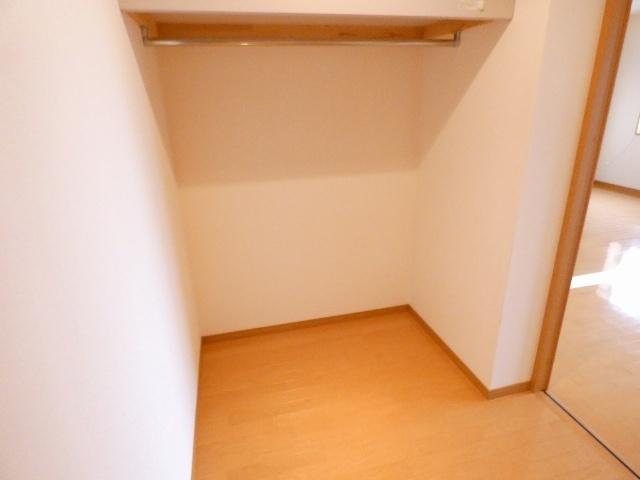 メルベージュＮ棟 収納