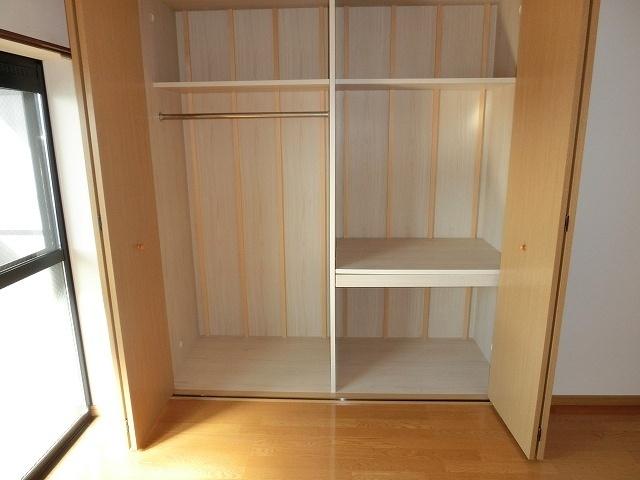 フレンドリーハイツ紺屋 収納