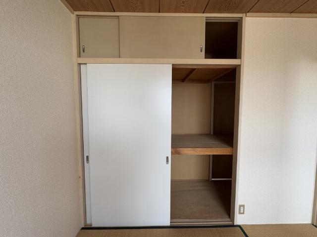 太田アーバン２ 収納
