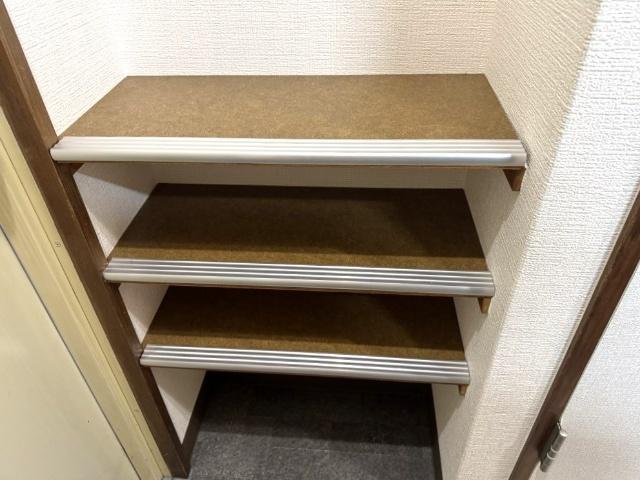 シティ輿石 収納