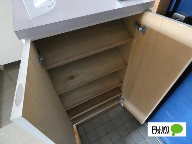 サンプローチ 収納