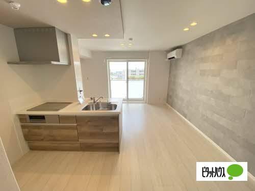 Ａ　Ｃｌｏｕｄ　Ｒｅｓｉｄｅｎｃｅ リビング