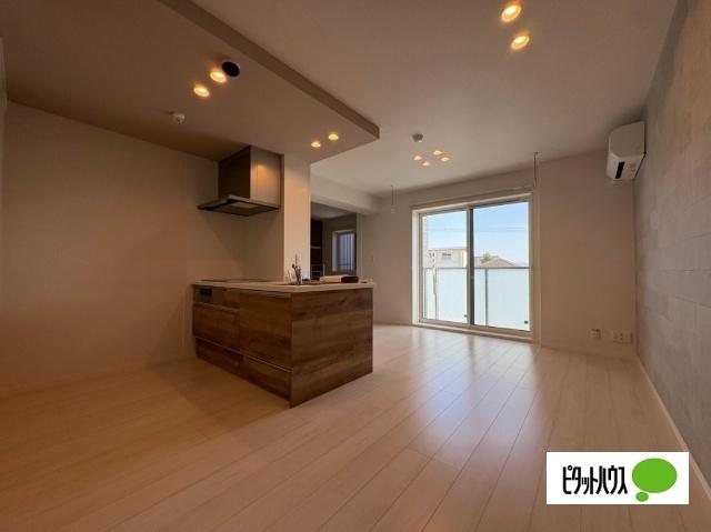 Ａ　Ｃｌｏｕｄ　Ｒｅｓｉｄｅｎｃｅ リビング