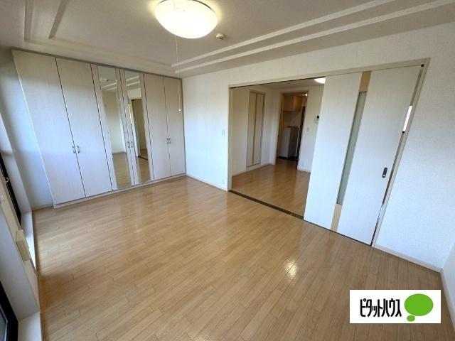 apartment 神明町３丁目