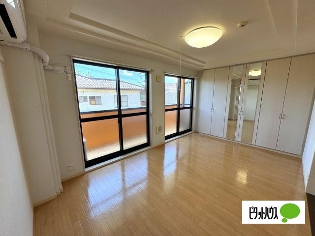 apartment 神明町３丁目