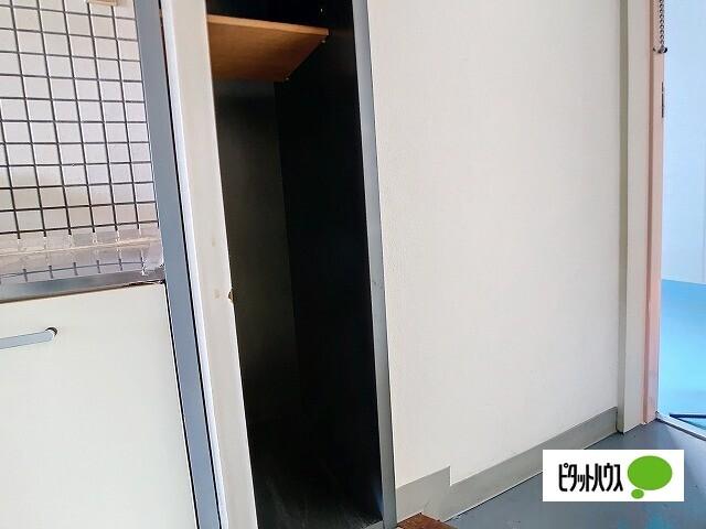 ドムス・ミワ　東館 収納
