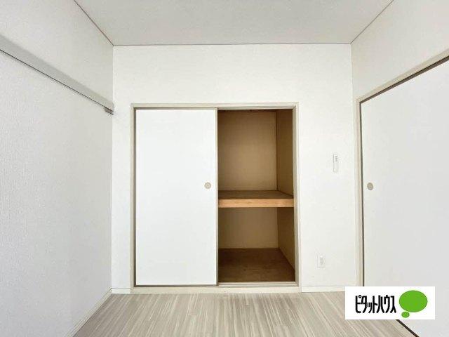 ハイツサンフローレ　Ｎ棟 収納