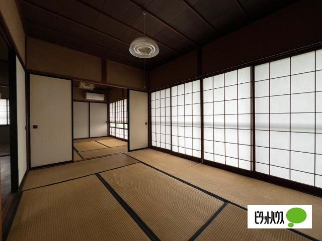 川井様三輪10丁目連棟 室内