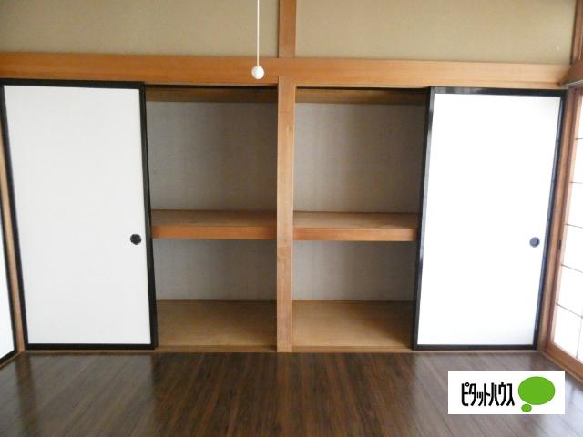 長野市大字稲葉一戸建 収納