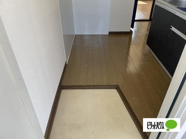 フレグランスウェストＡ 玄関
