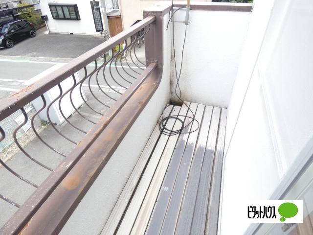 ホワイティー沙羅A棟 部屋画像