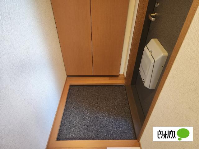 ハイツT 玄関