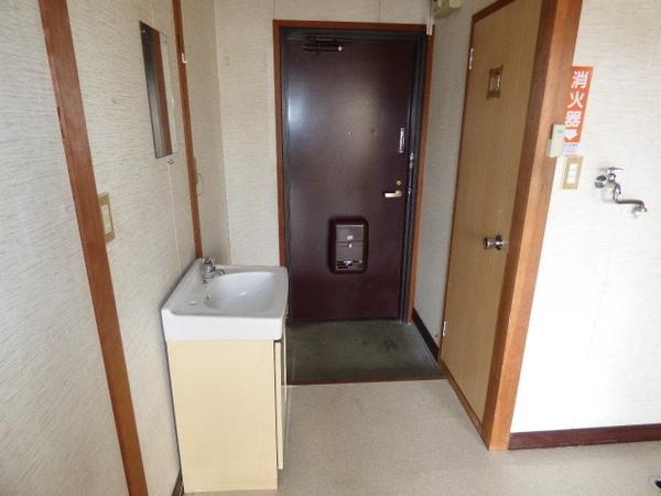 セントラルビル 玄関
