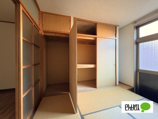 タウンハイツ花田 収納