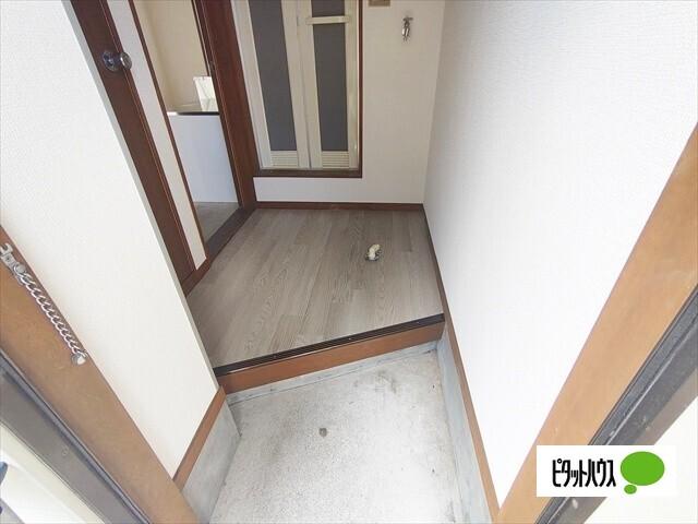 ハウス風間 玄関